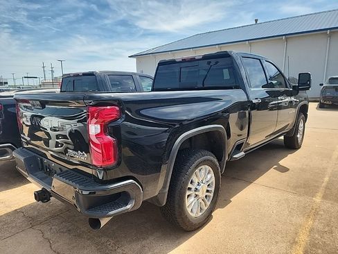 Used 2023 Chevrolet Silverado 2500 High Country AWD/4WD image 5