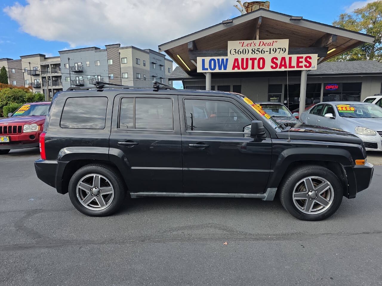 Used 2010 Jeep Patriot Sport AWD/4WD image 2