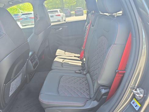 New 2026 Audi Q7 3.0T Prestige image 14