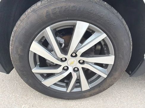 Used 2022 Chevrolet Equinox Premier FWD image 10
