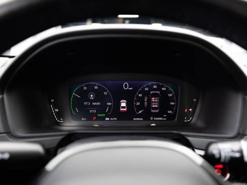 Used 2023 Honda Accord Touring image 17