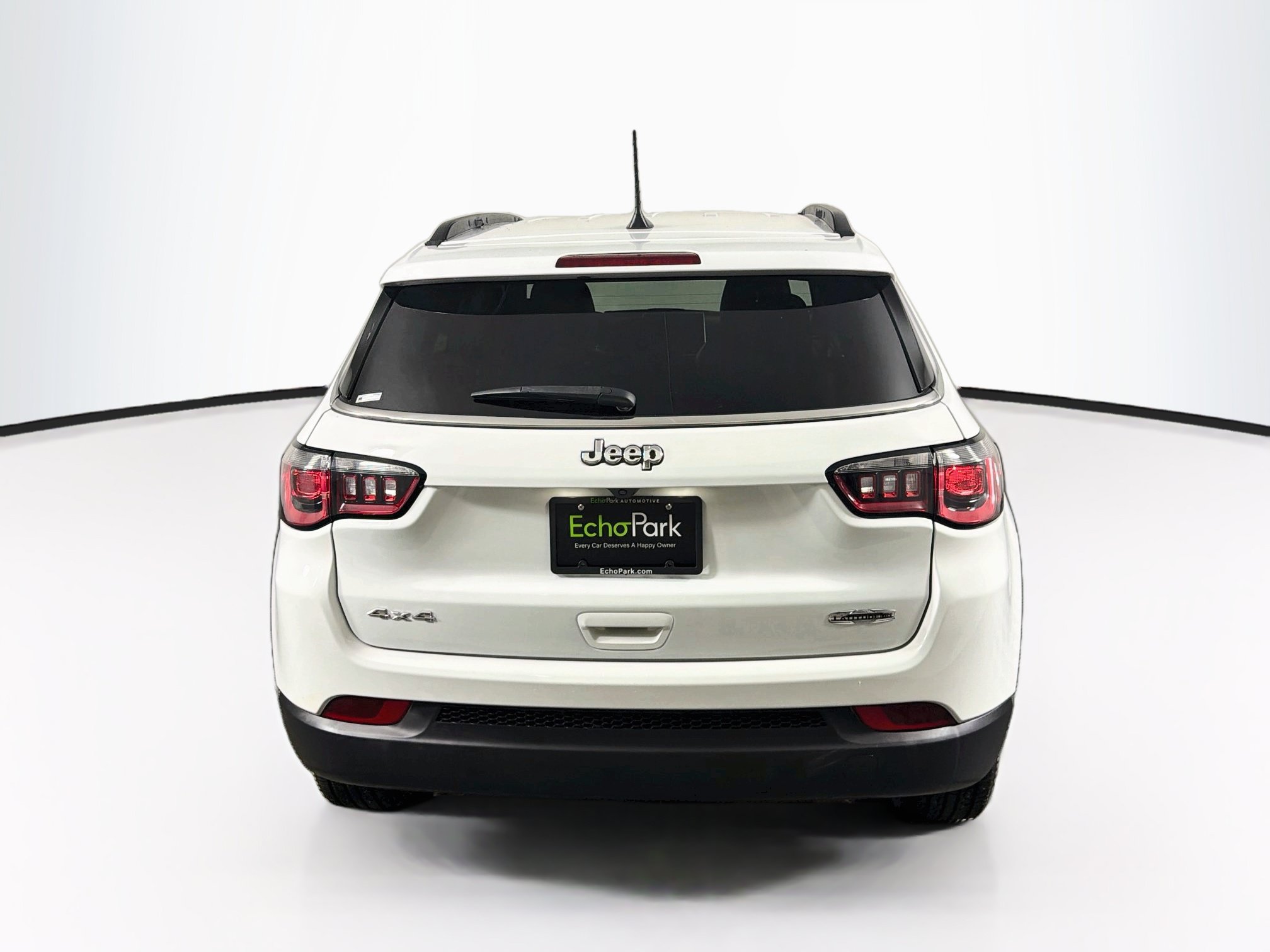 Used 2023 Jeep Compass Latitude AWD/4WD image 7