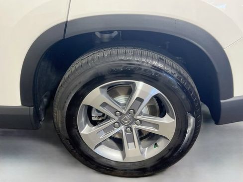 Certified 2025 Honda Pilot EX-L image 24