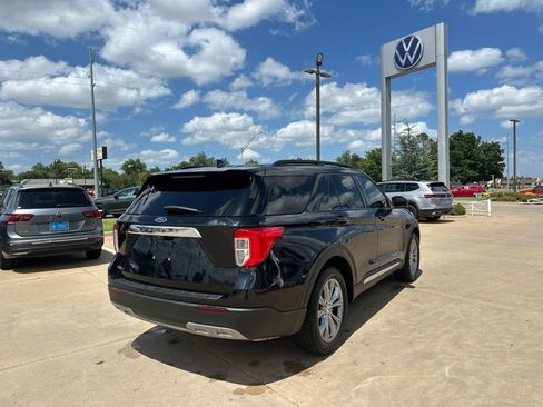 Used 2023 Ford Explorer XLT w/ Equipment Group 202A RWD image 5