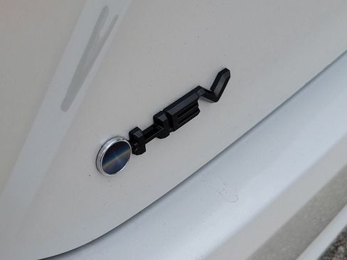 Used 2025 Toyota Camry XSE FWD image 7