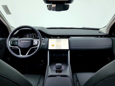 Certified 2025 Land Rover Discovery Sport S image 28