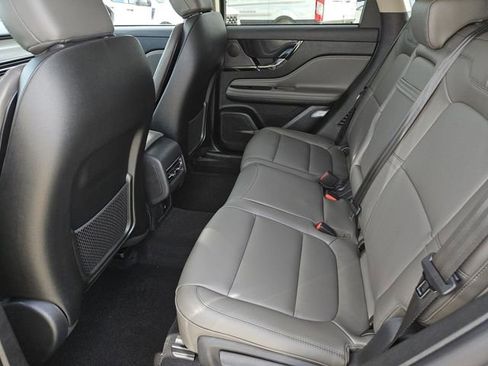 New 2026 Lincoln Corsair Premiere image 20