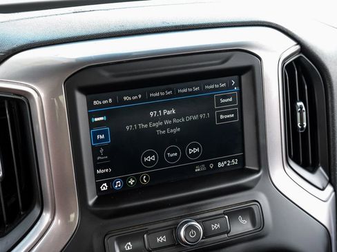 Used 2022 Chevrolet Silverado 1500 Custom w/ Safety Confidence Package AWD/4WD image 27