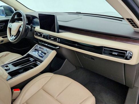 Used 2023 Lincoln Aviator Grand Touring w/ Equipment Group 301A AWD/4WD image 24