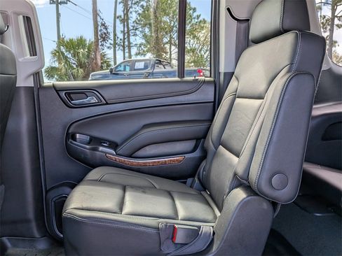Used 2017 Chevrolet Suburban Premier image 14