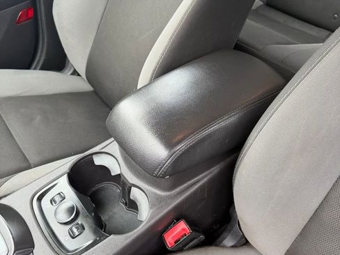 Used 2014 Ford Focus SE w/ SE Winter Package image 18