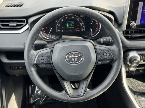 Used 2024 Toyota RAV4 XLE image 23