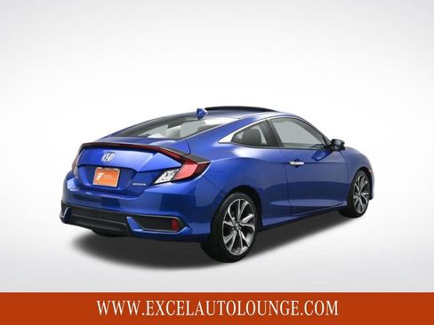 Used 2019 Honda Civic Touring image 6