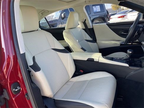 Used 2022 Lexus ES 250 w/ Premium Package image 28
