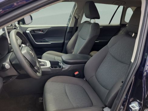 Used 2024 Toyota RAV4 XLE FWD image 17