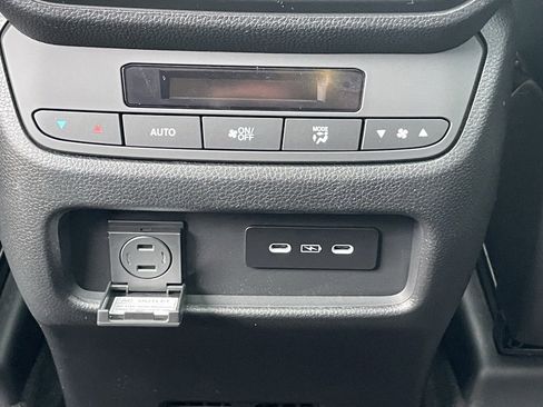 New 2025 Honda Pilot TrailSport image 27