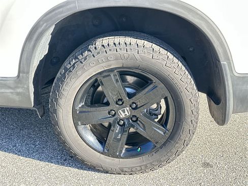 Used 2023 Honda Ridgeline Black Edition image 12