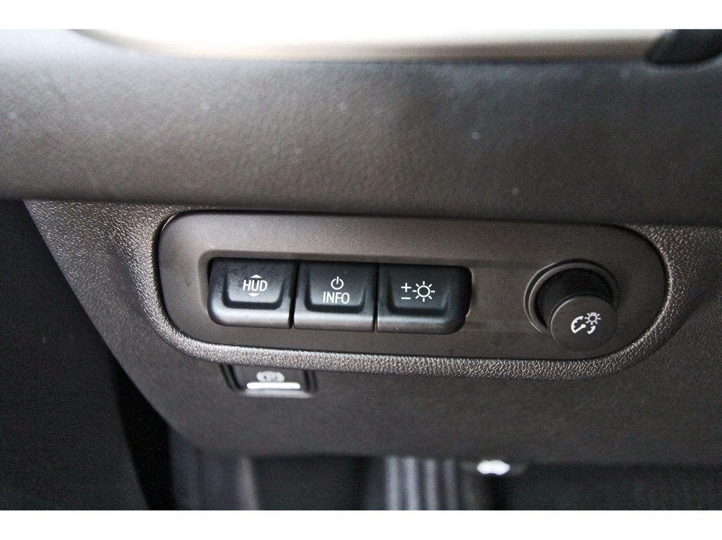 Used 2024 GMC Terrain Denali w/ Denali Premium Package AWD/4WD image 19