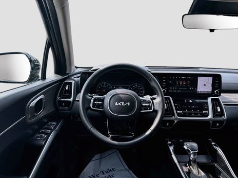 Certified 2022 Kia Sorento X-Line EX AWD/4WD image 26