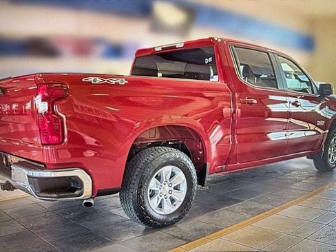 Used 2025 Chevrolet Silverado 1500 LT w/ Work Truck Package AWD/4WD image 3
