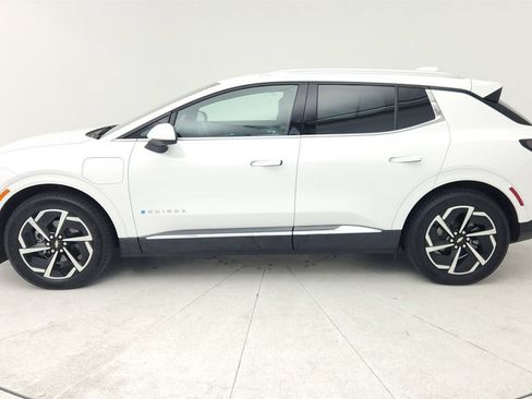 Used 2024 Chevrolet Equinox EV LT FWD image 4