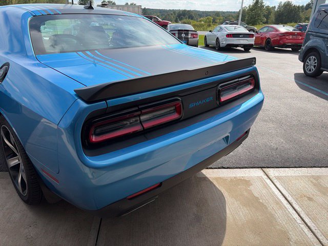 Used 2015 Dodge Challenger R/T RWD image 26