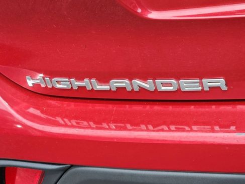 Used 2021 Toyota Highlander XLE FWD image 14