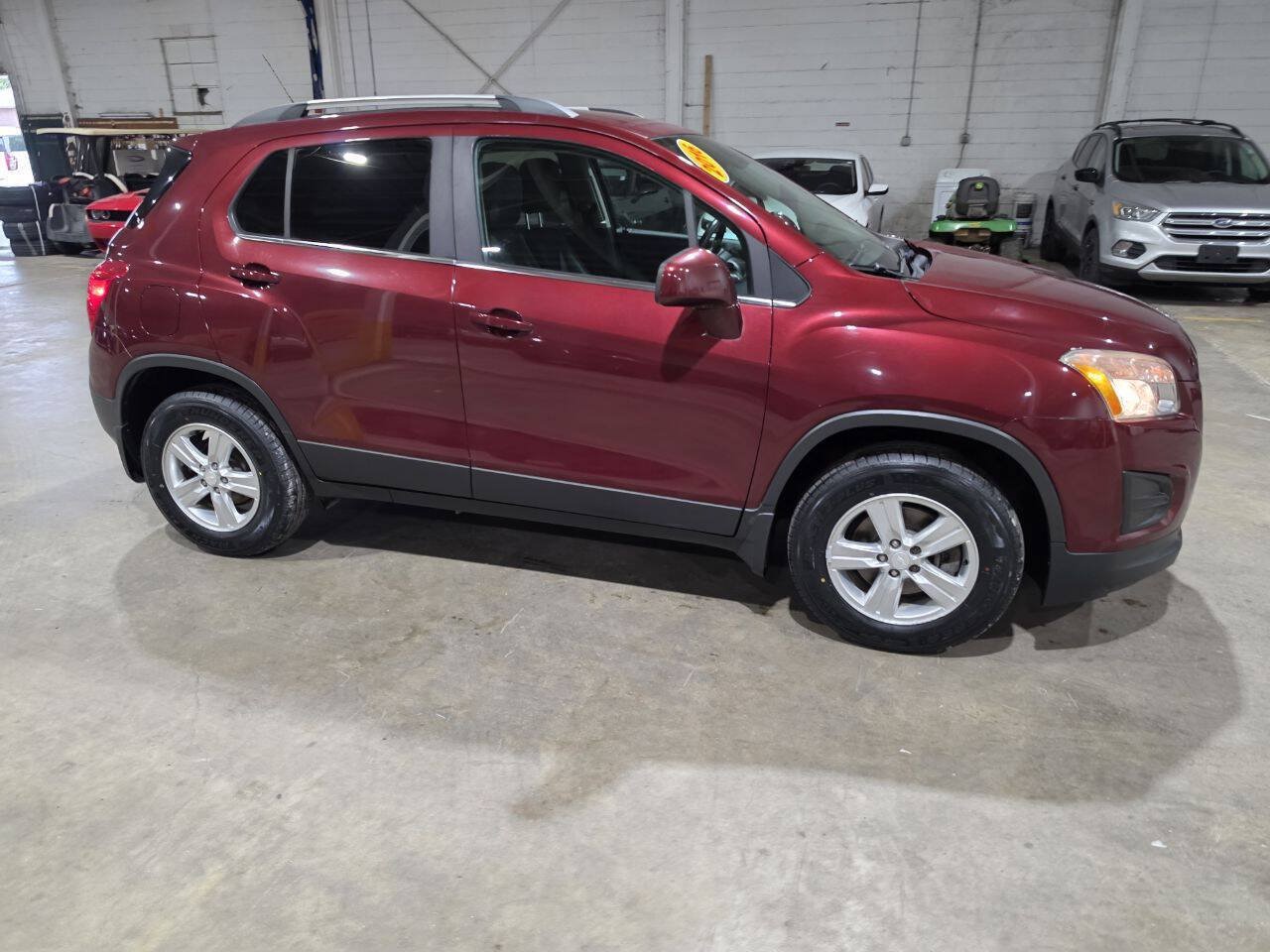 Used 2016 Chevrolet Trax LT w/ LT Convenience Package AWD/4WD image 14