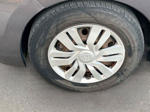 Used 2015 Honda Fit LX image 37