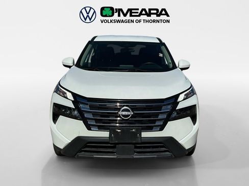 Used 2024 Nissan Rogue SV AWD/4WD image 8