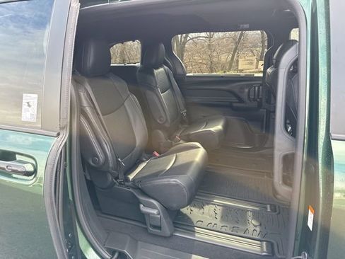 New 2026 Toyota Sienna XLE Woodland Edition image 17