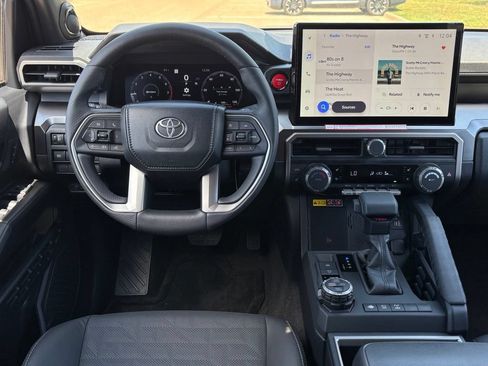New 2026 Toyota 4Runner TRD Off-Road Premium AWD/4WD image 11