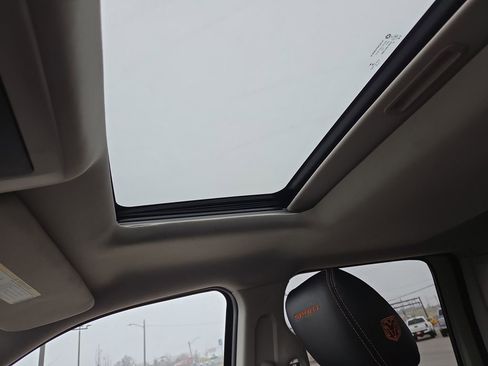 Used 2015 RAM 1500 Sport w/ Ignition Orange Sport Package image 27