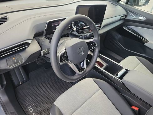 Used 2024 Volkswagen ID.4 Standard image 24