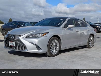 Used 2020 Lexus ES 350 w/ Luxury Package