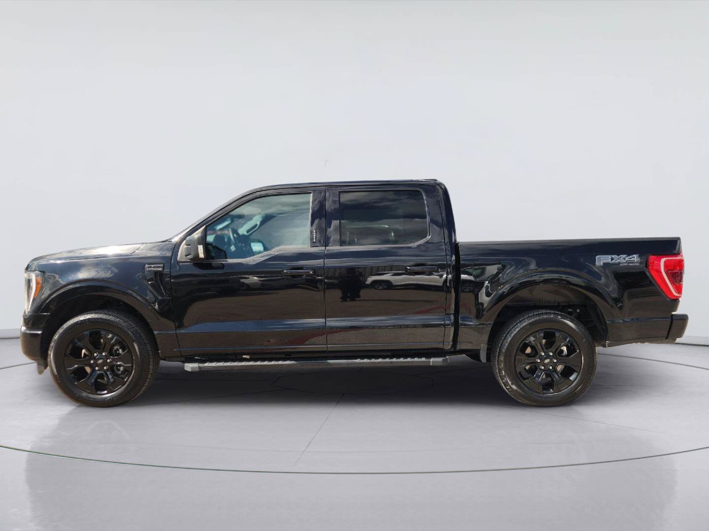 Used 2023 Ford F150 XLT w/ Equipment Group 302A High AWD/4WD image 4