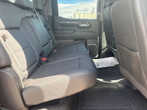 Used 2024 GMC Sierra 1500 SLT w/ SLT Premium Plus Package image 40