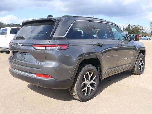 New 2025 Jeep Grand Cherokee Limited image 7