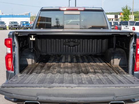 Used 2021 Chevrolet Silverado 1500 LT Trail Boss w/ Convenience Package II AWD/4WD image 7