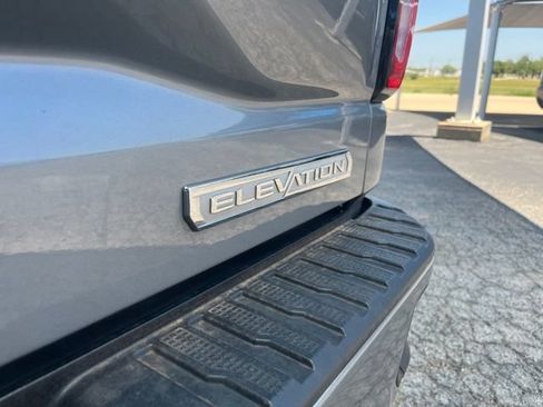 Used 2025 GMC Sierra 1500 Elevation AWD/4WD image 9