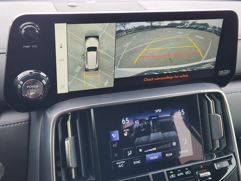 Certified 2025 Lexus LX 700h Luxury image 19