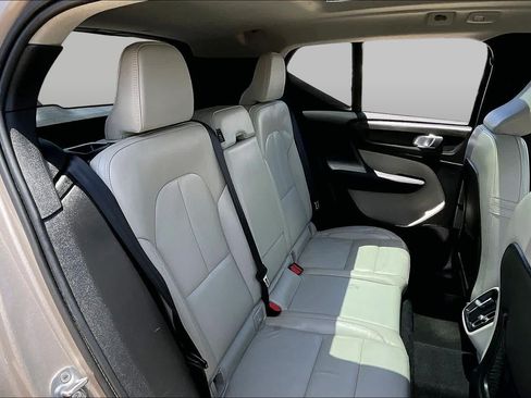 Used 2023 Volvo XC40 B5 Ultimate w/ Climate Package AWD/4WD image 20