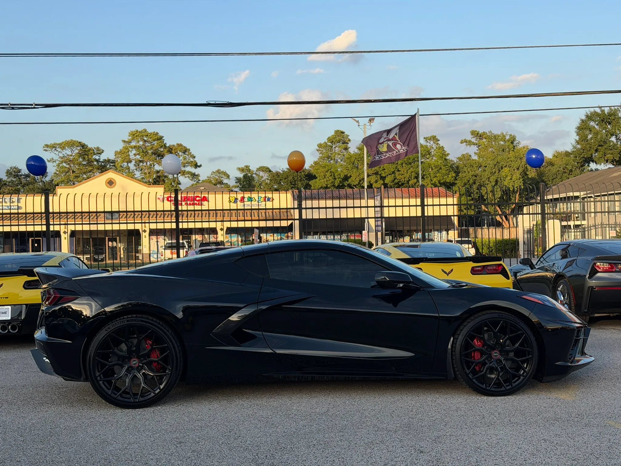 Used 2020 Chevrolet Corvette Stingray Preferred Cpe w/ 2LT Preferred Equipment Group RWD image 11