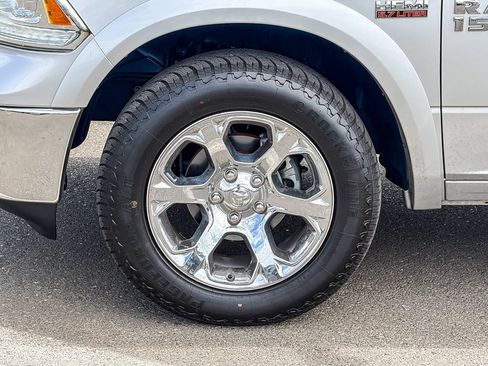 Used 2015 RAM 1500 Laramie w/ Convenience Group AWD/4WD image 7
