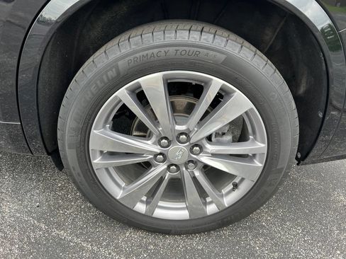 Used 2024 Cadillac XT6 Premium Luxury w/ Technology Package AWD/4WD image 41