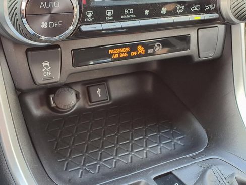 Certified 2022 Toyota RAV4 SE AWD/4WD image 21
