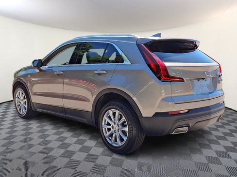 Used 2022 Cadillac XT4 Luxury w/ Cold Weather Package AWD/4WD image 4