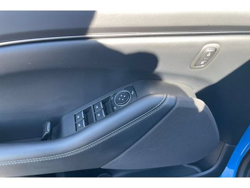 Used 2023 Ford Mustang Mach-E Select RWD image 11