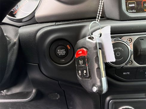 Certified 2021 Jeep Wrangler Unlimited Sport image 30