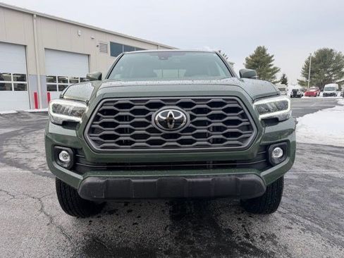 Used 2021 Toyota Tacoma TRD Off-Road image 11